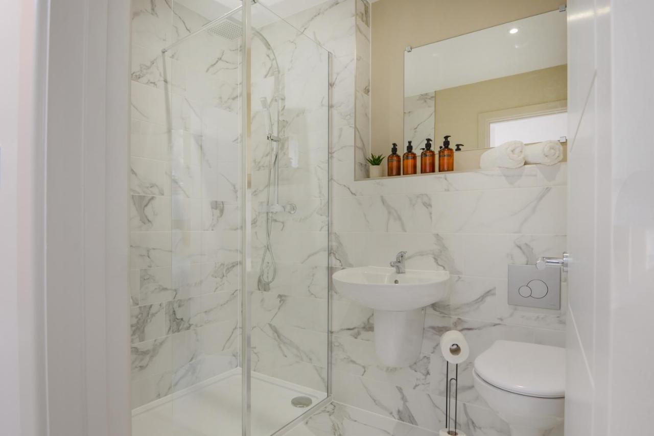 Apartment Three - Free Private Car Park - Sleeps 6 - 3 Shower Rooms - By Ocean City Retreats Plymouth Exteriér fotografie