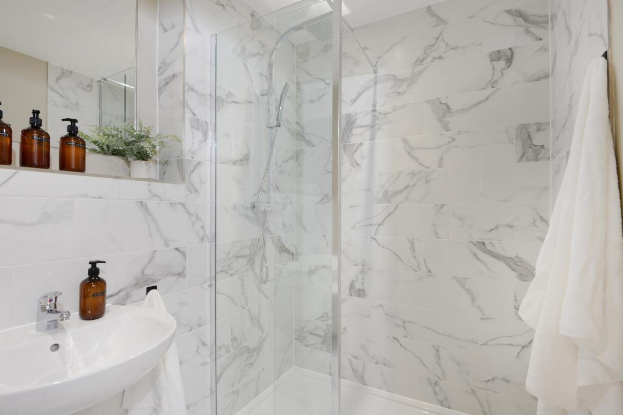 Apartment Three - Free Private Car Park - Sleeps 6 - 3 Shower Rooms - By Ocean City Retreats Plymouth Exteriér fotografie